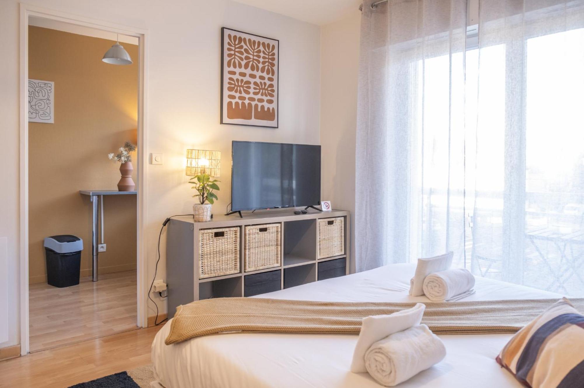 Parking - L'Ambre - Balcon Apartman Strasbourg Kültér fotó
