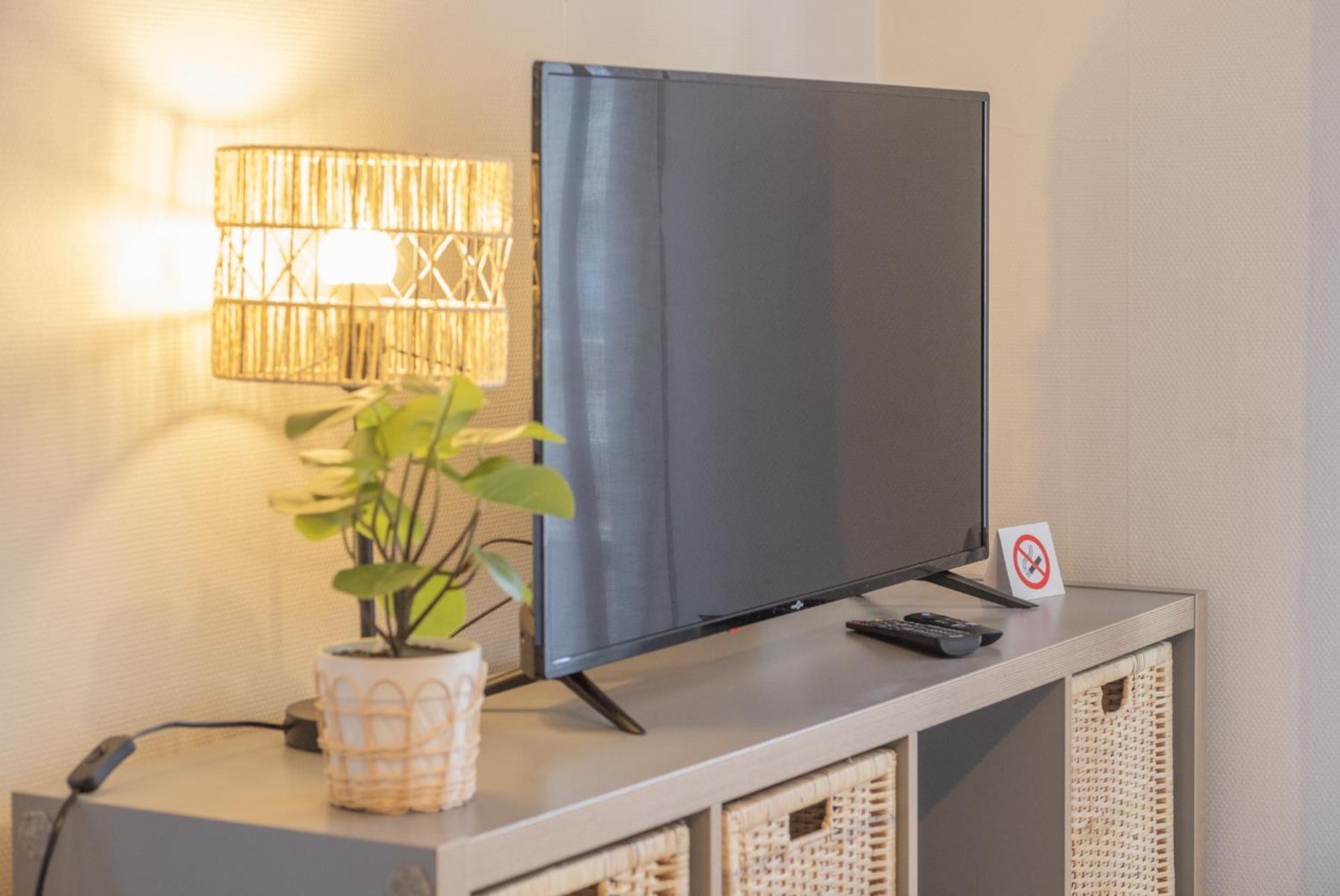 Parking - L'Ambre - Balcon Apartman Strasbourg Szoba fotó